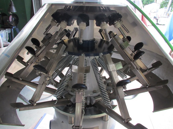 разливочная машина полуавтоматический для пива для малых пивоварен